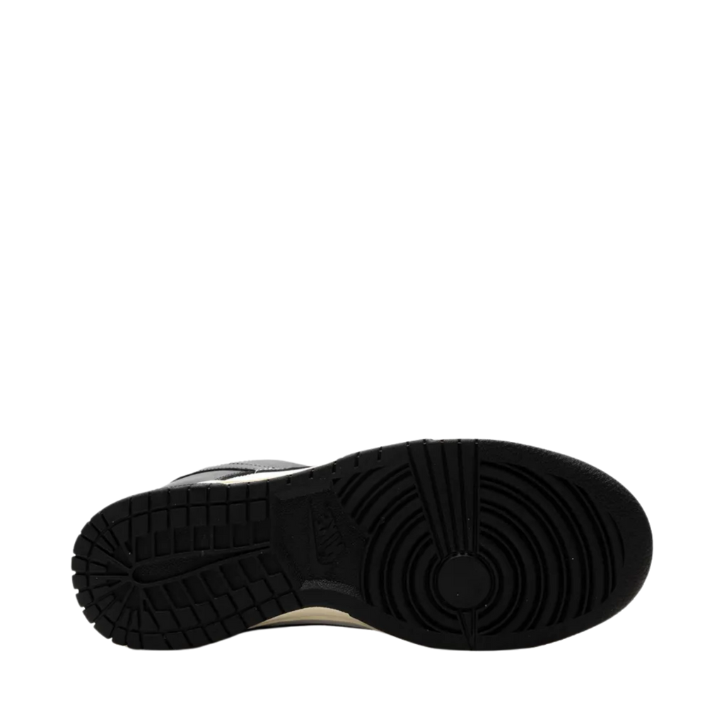 Nike Dunk Low Vintage Panda (Women's)